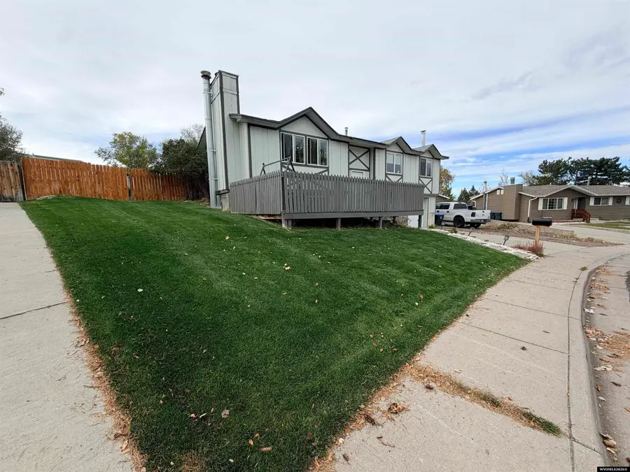 2125 New Hampshire Street, Green River, WY 82935 - #2