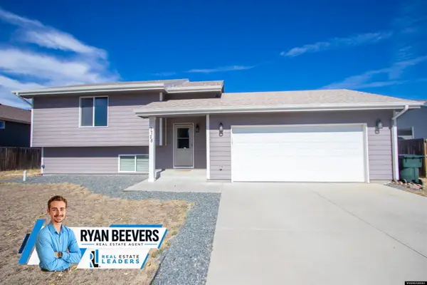 1728 Absaroka Trail, Bar Nunn, WY 82601